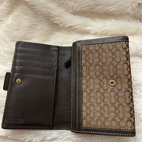 Coach Wallet - Picture 4 of 5